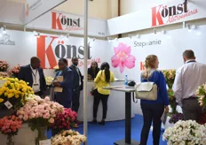 At the stand of Könst Alstroemeria there were quite some interested people